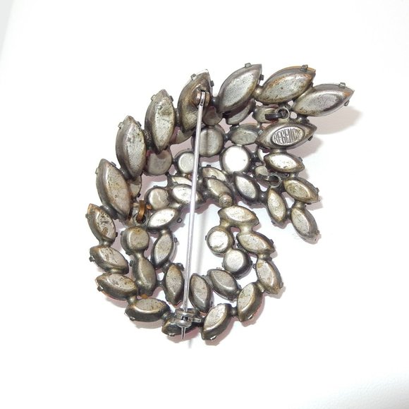 Regency Jewelry Vintage Brooch - Etsy Vintage Signed REGENCY Brooch / Deep Pink Rhinestones / 3 x 2\